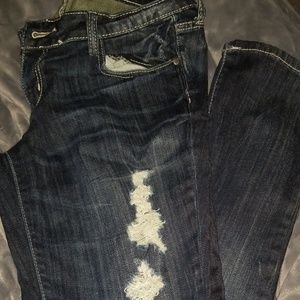 Distressed super skinny jeans